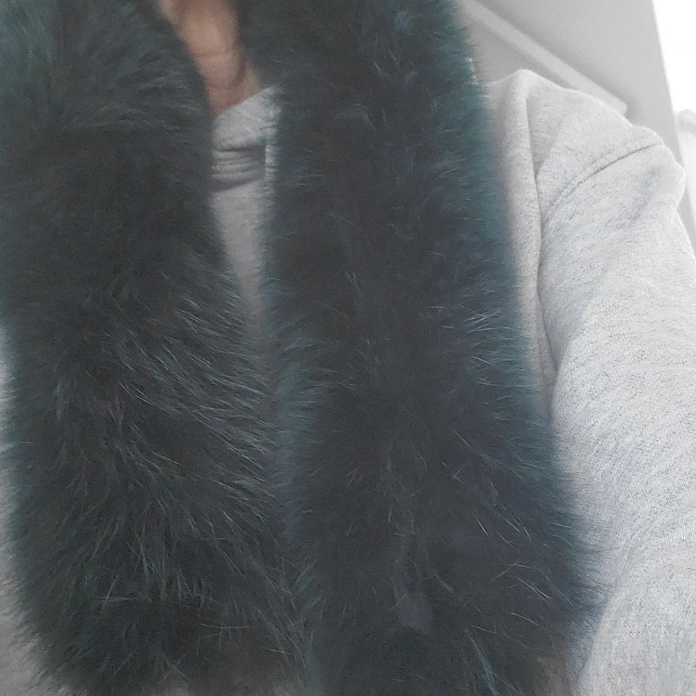 Real Fox Fur Scarf Collar - Picture 7 of 11